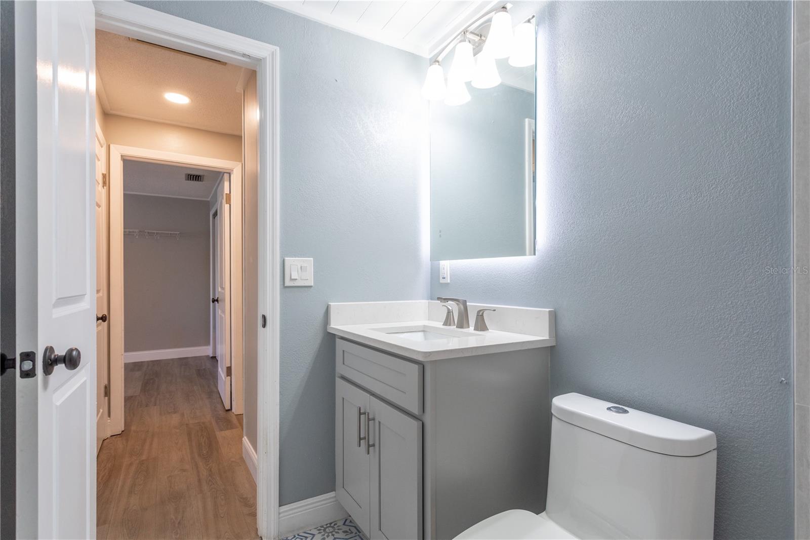 2021 VALLEY DR, DUNEDIN, FL, 34698