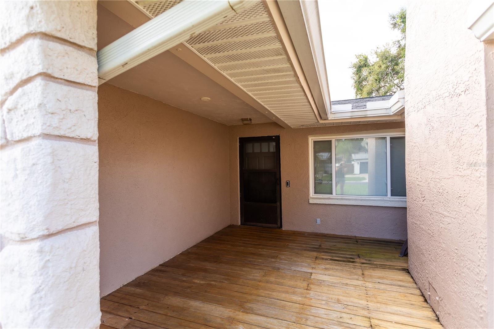 2021 VALLEY DR, DUNEDIN, FL, 34698