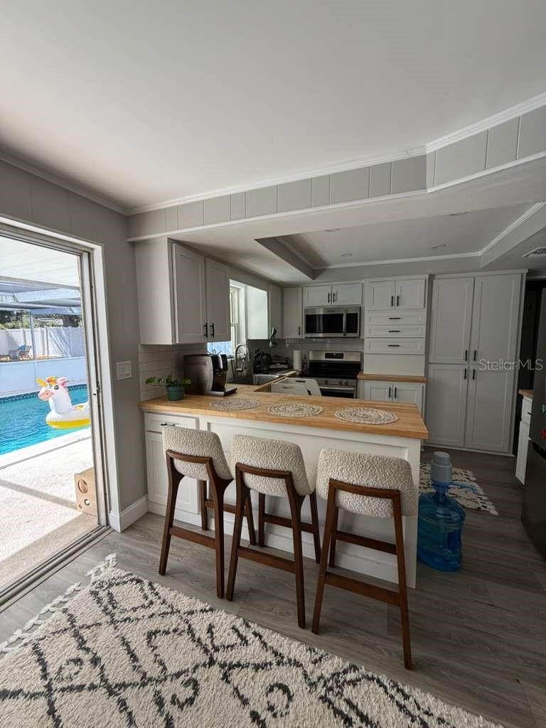 2021 VALLEY DR, DUNEDIN, FL, 34698