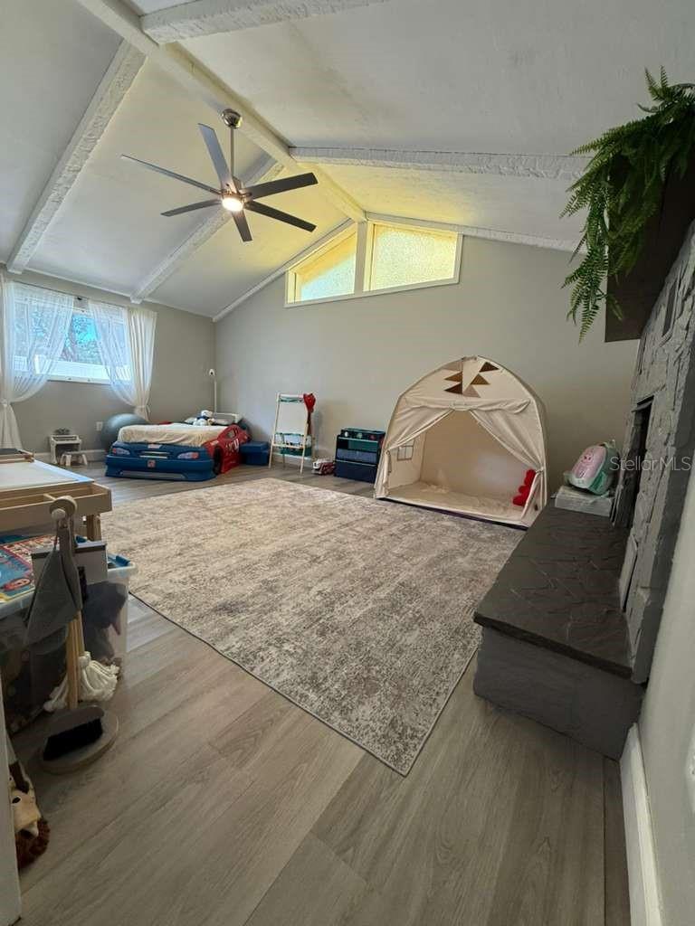 2021 VALLEY DR, DUNEDIN, FL, 34698