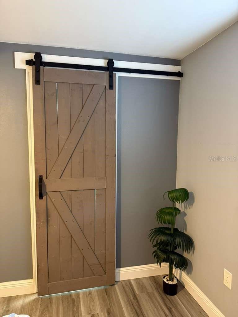 2021 VALLEY DR, DUNEDIN, FL, 34698