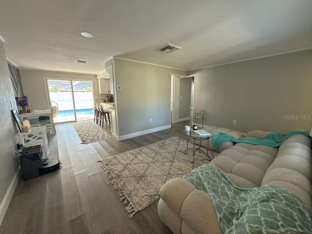 2021 VALLEY DR, DUNEDIN, FL, 34698