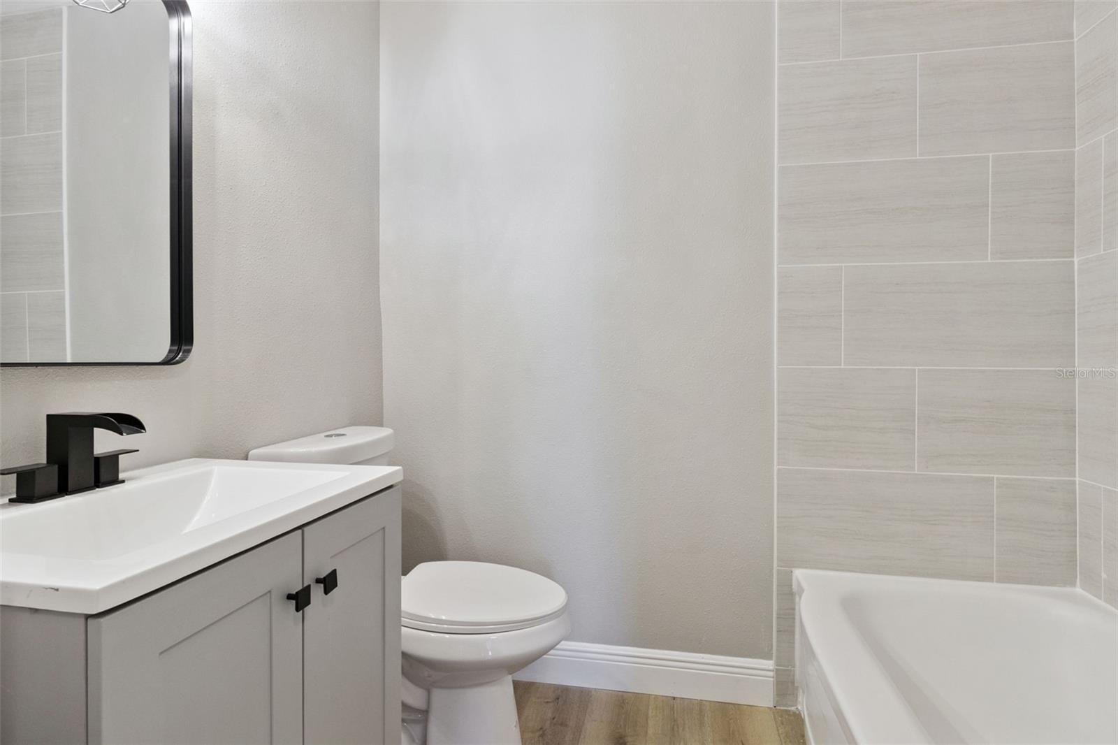 200 82ND AVE N, ST PETERSBURG, FL, 33702