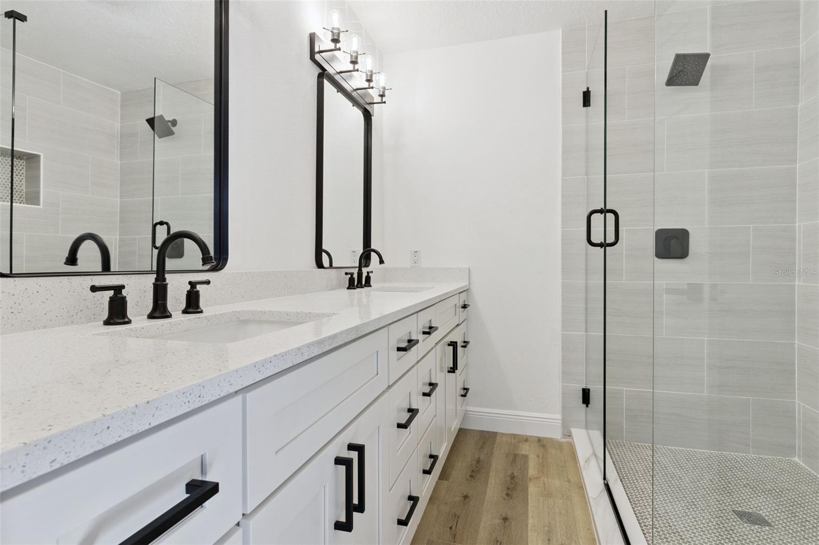 200 82ND AVE N, ST PETERSBURG, FL, 33702