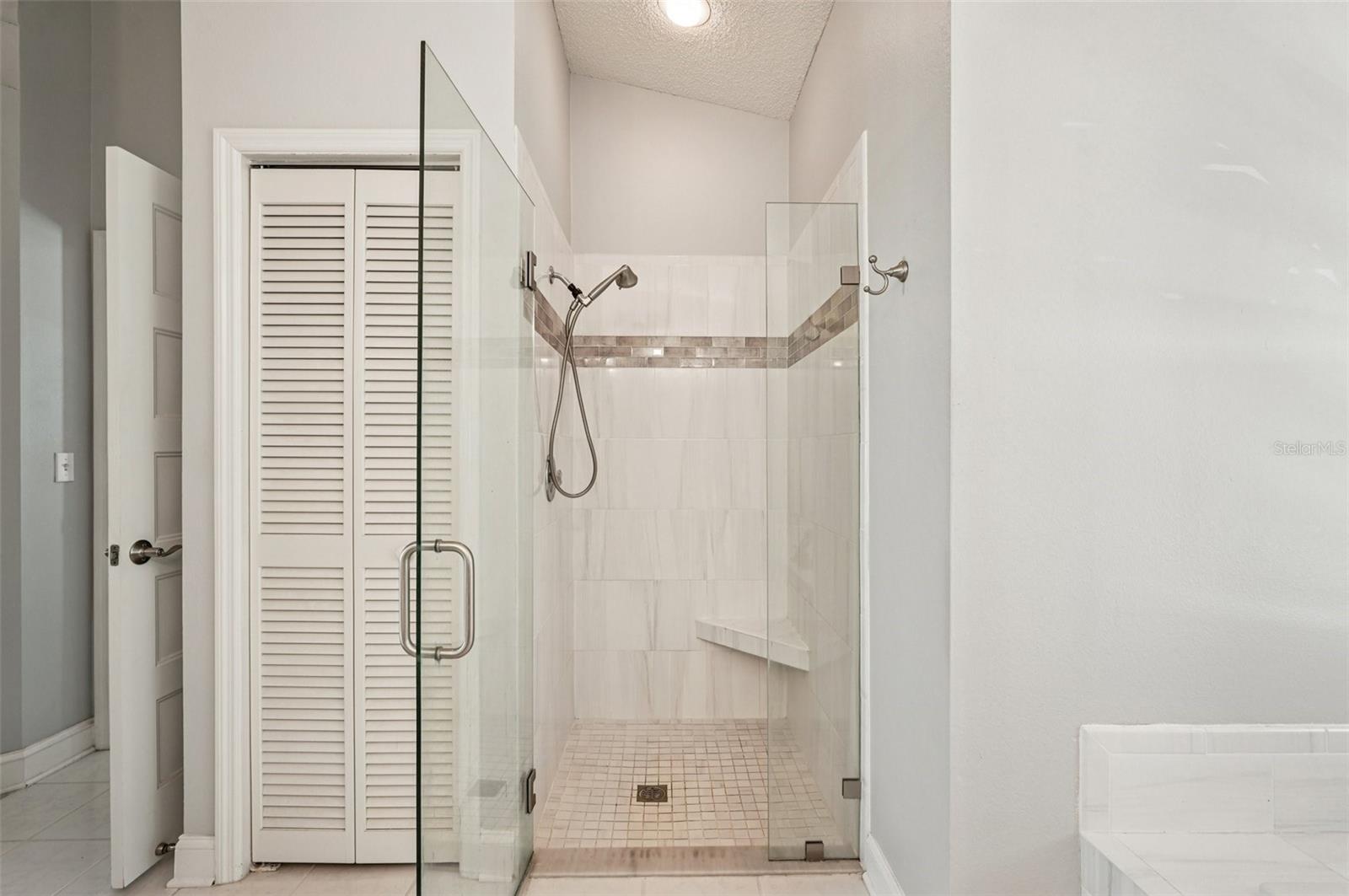 3821 GARDEN LAKES ESTATES DR, BRADENTON, FL, 34203