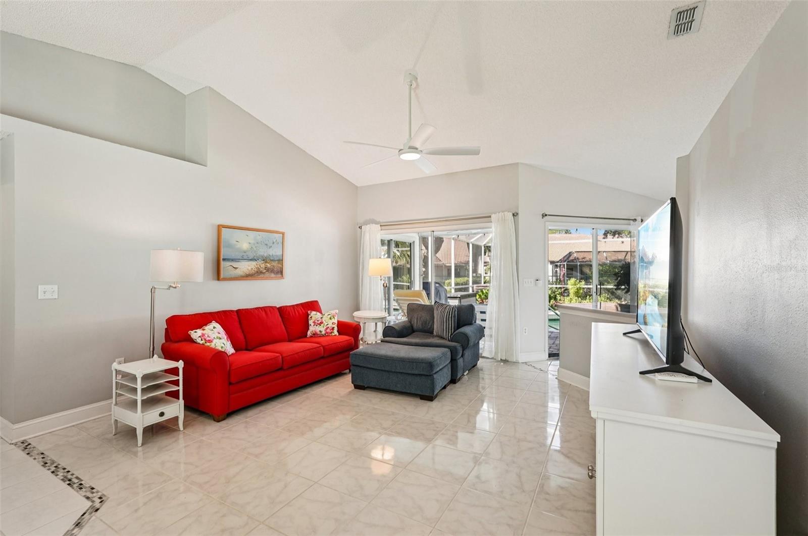 3821 GARDEN LAKES ESTATES DR, BRADENTON, FL, 34203