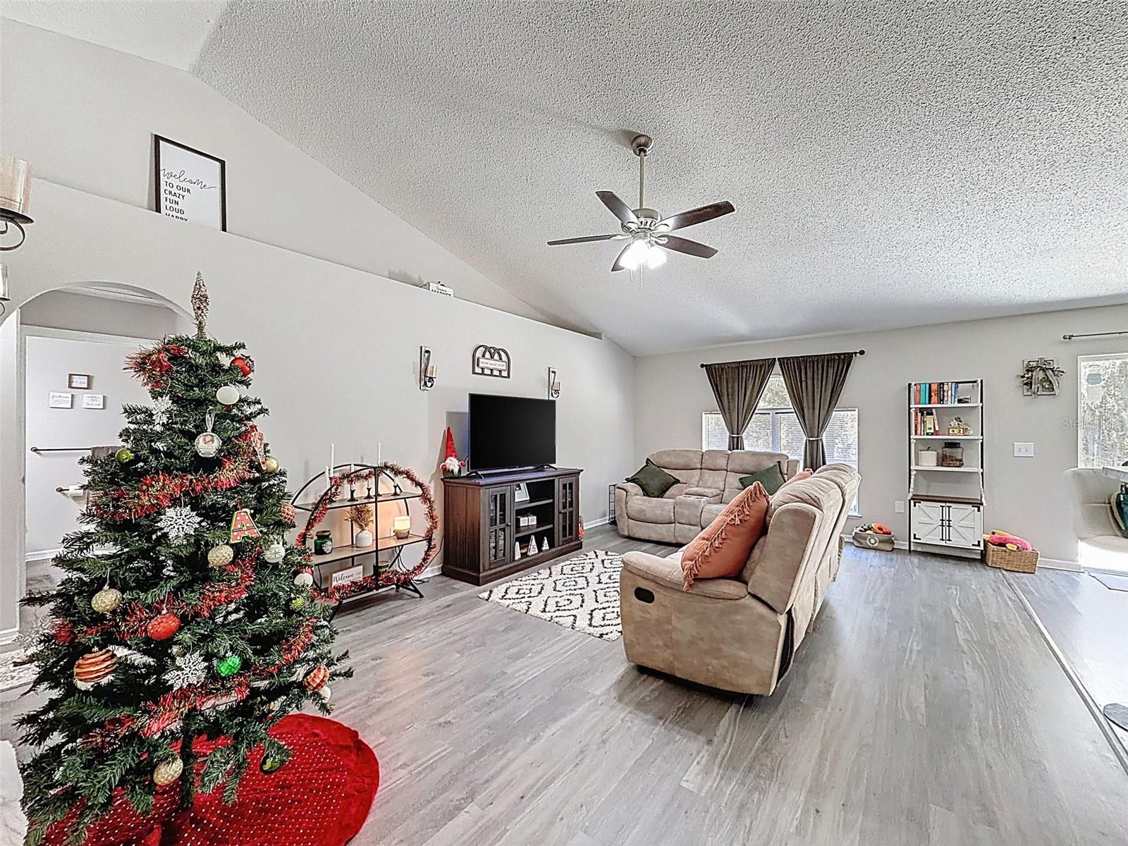 16061 CAVE SWALLOW RD, BROOKSVILLE, FL, 34614