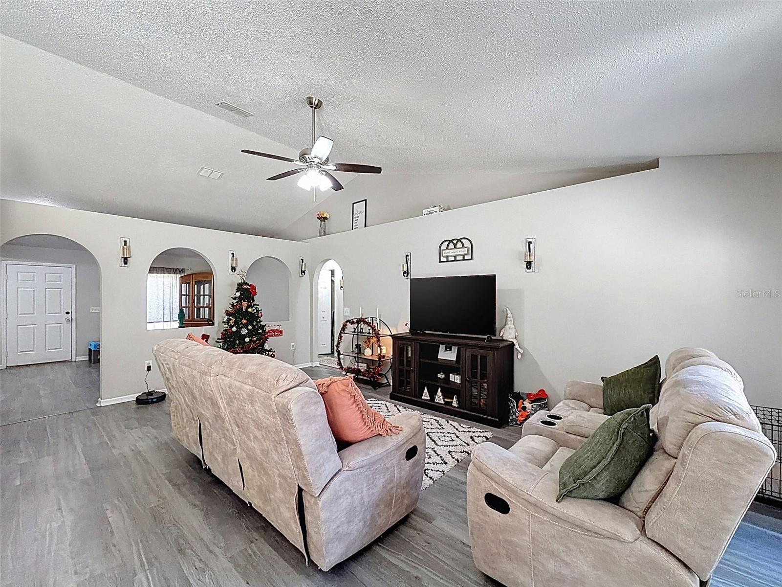 16061 CAVE SWALLOW RD, BROOKSVILLE, FL, 34614