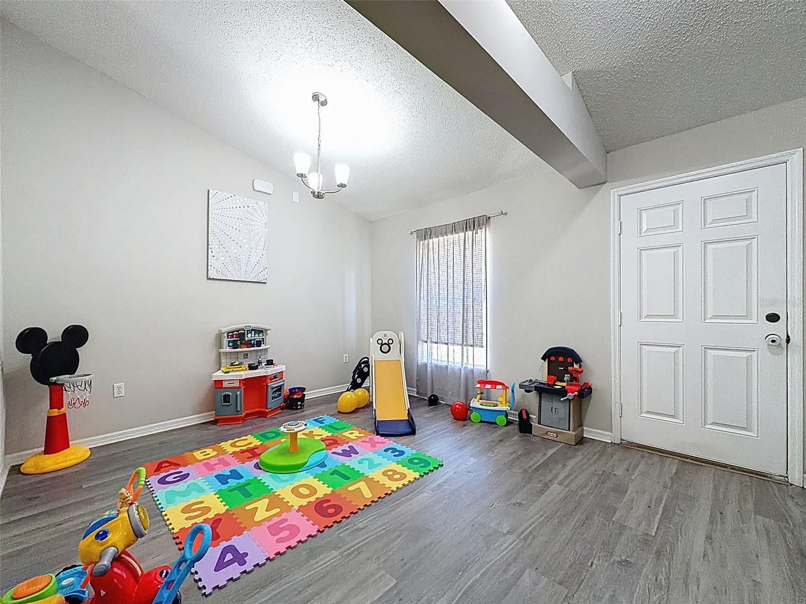 16061 CAVE SWALLOW RD, BROOKSVILLE, FL, 34614