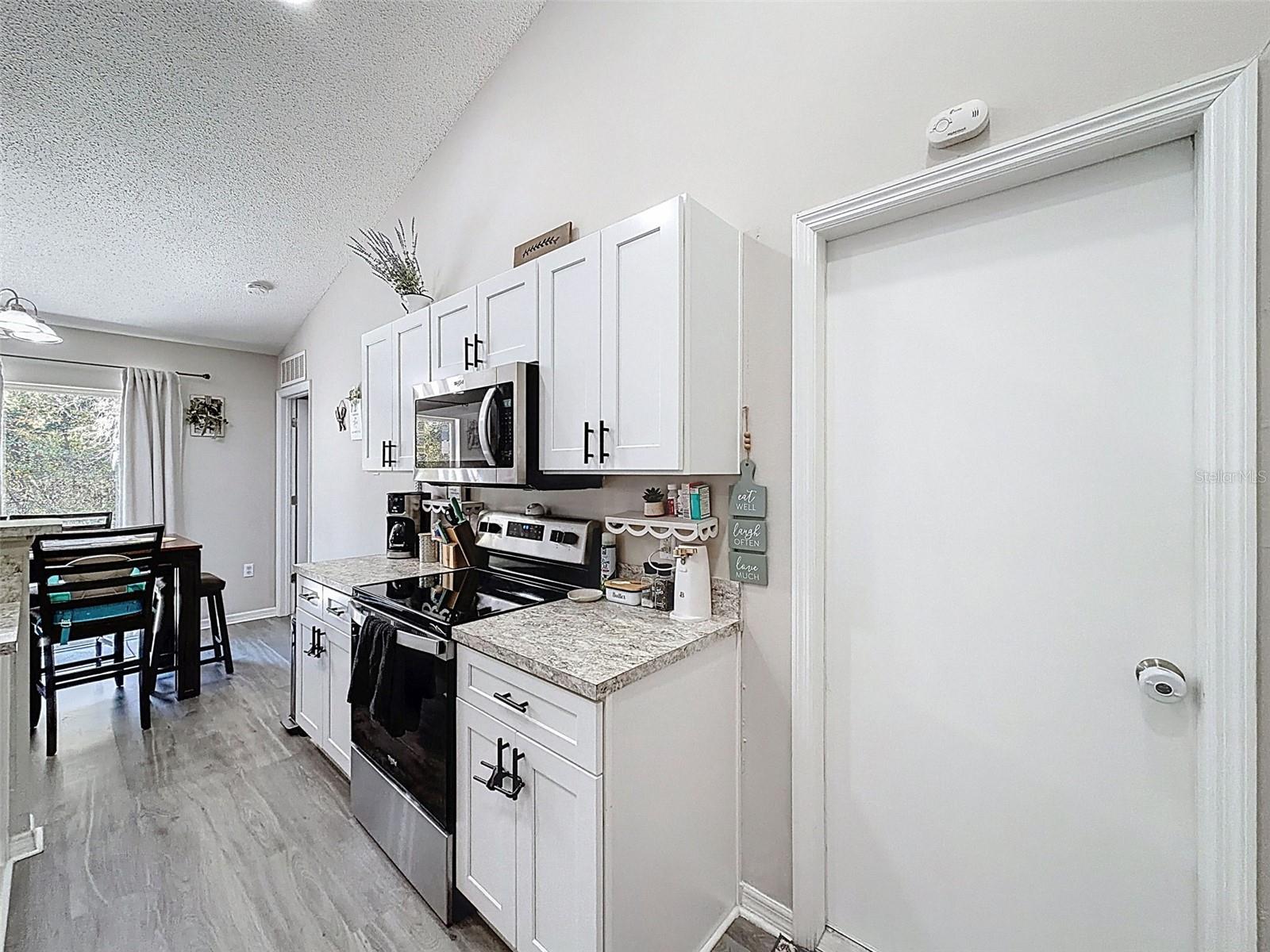 16061 CAVE SWALLOW RD, BROOKSVILLE, FL, 34614