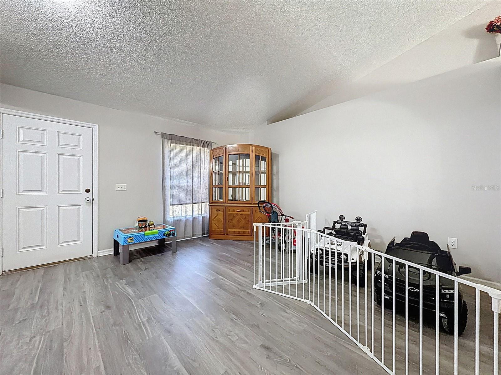 16061 CAVE SWALLOW RD, BROOKSVILLE, FL, 34614