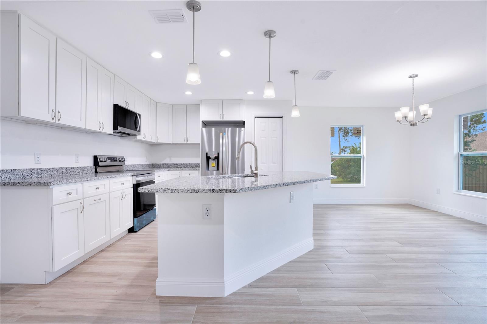 770 770 CARLYLE AVENUE, PALM BAY, FL, PALM BAY, FL, 32909