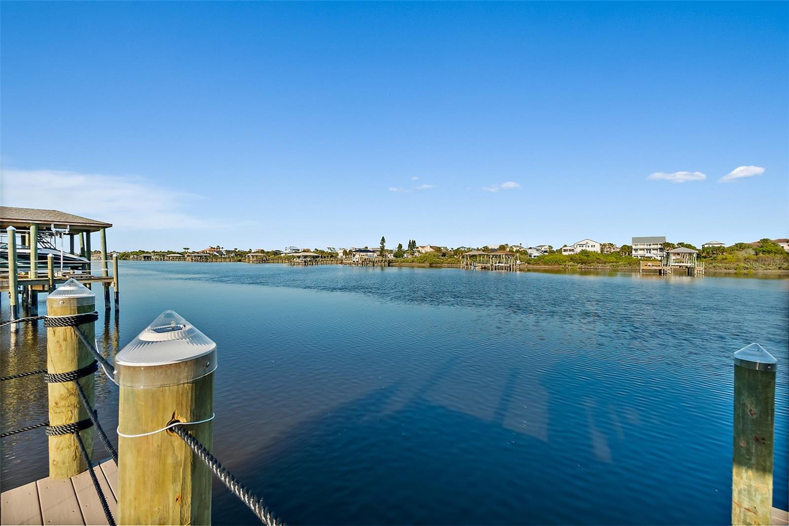 54 N RIVERWALK DR, PALM COAST, FL, 32137