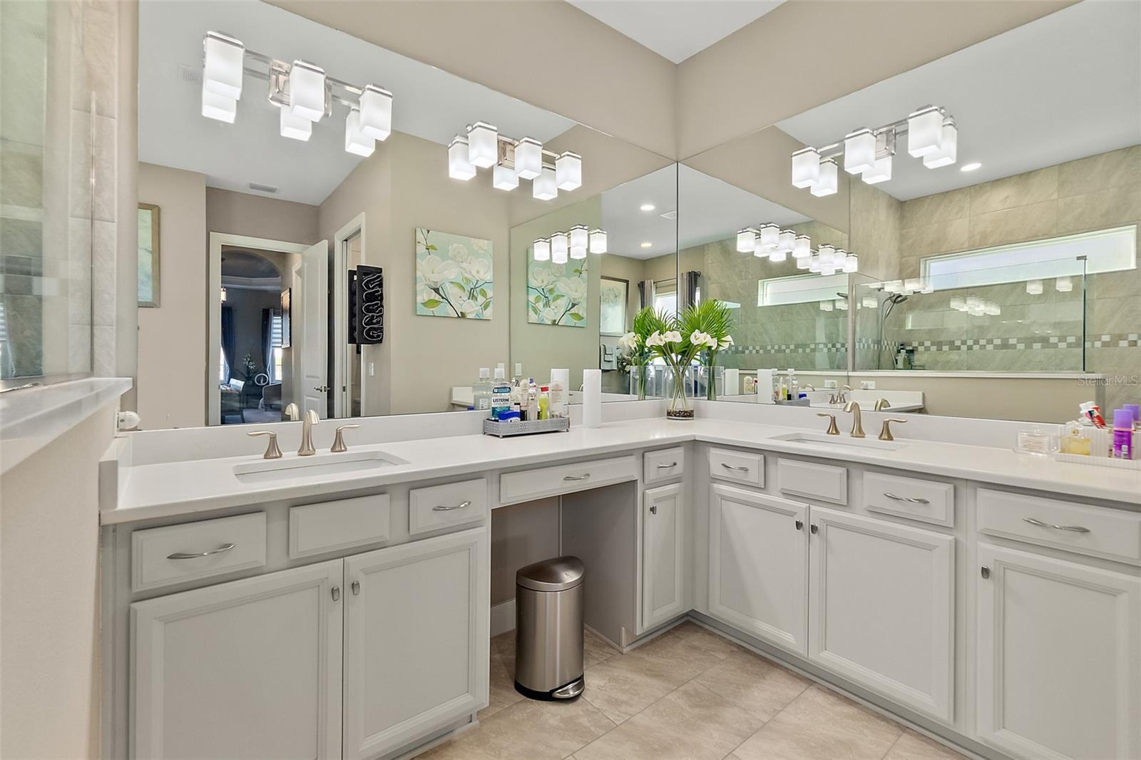 54 N RIVERWALK DR, PALM COAST, FL, 32137