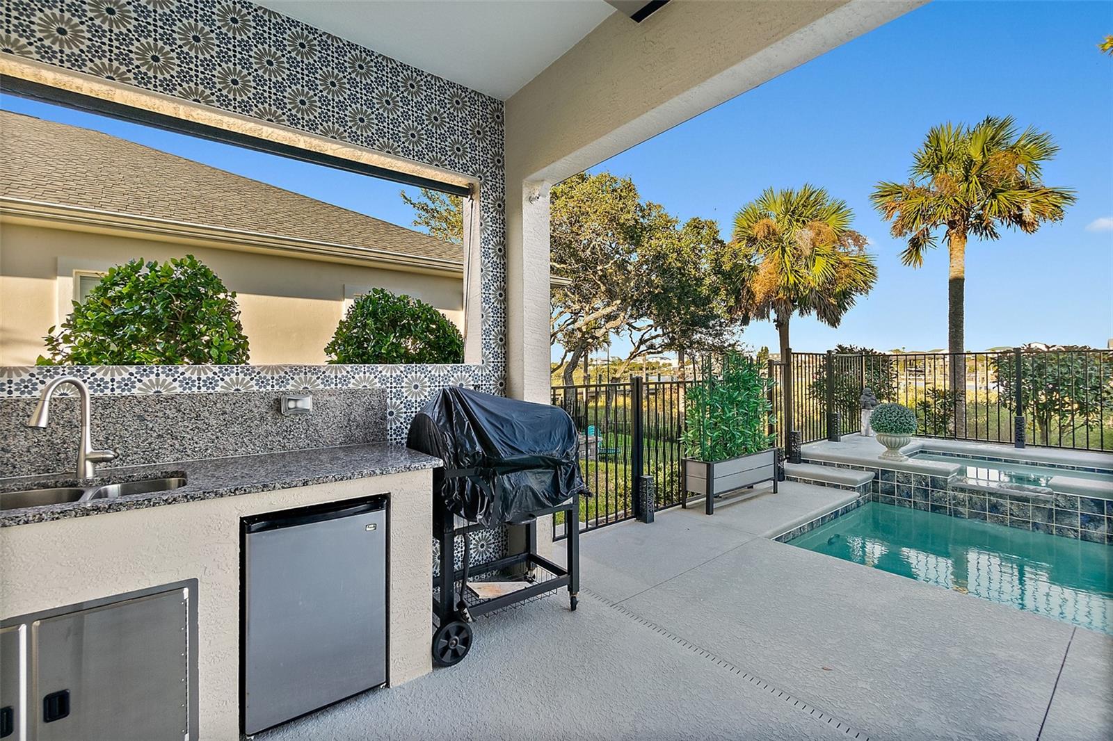 54 N RIVERWALK DR, PALM COAST, FL, 32137