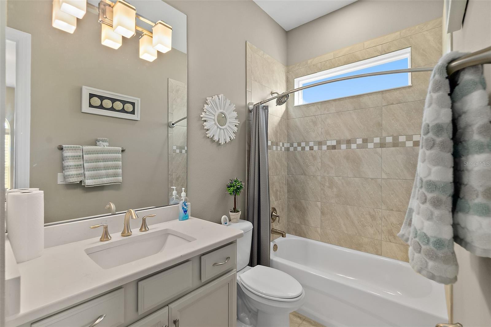 54 N RIVERWALK DR, PALM COAST, FL, 32137