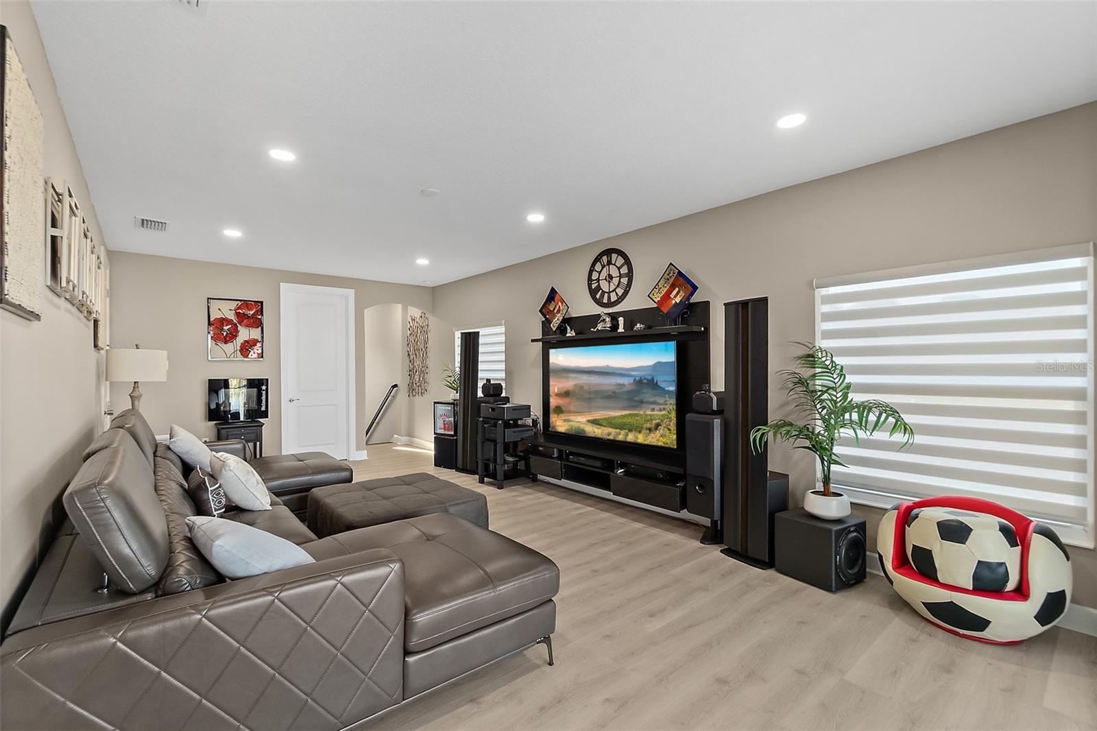 54 N RIVERWALK DR, PALM COAST, FL, 32137