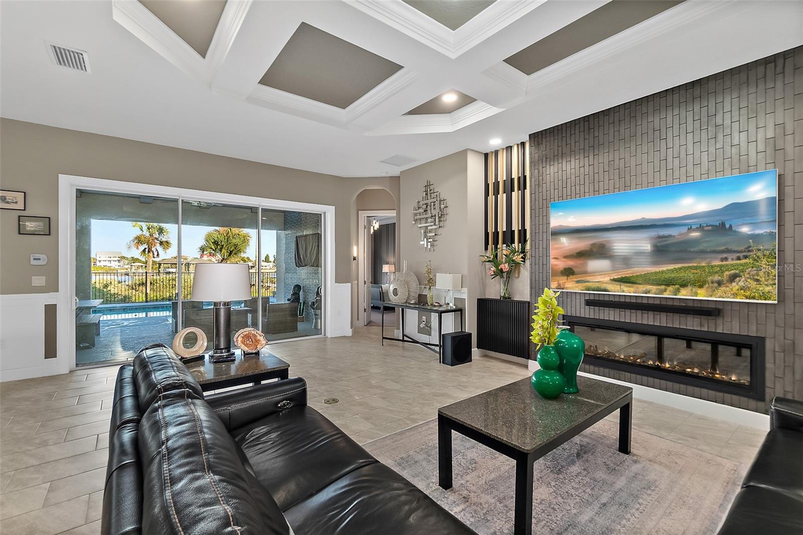 54 N RIVERWALK DR, PALM COAST, FL, 32137