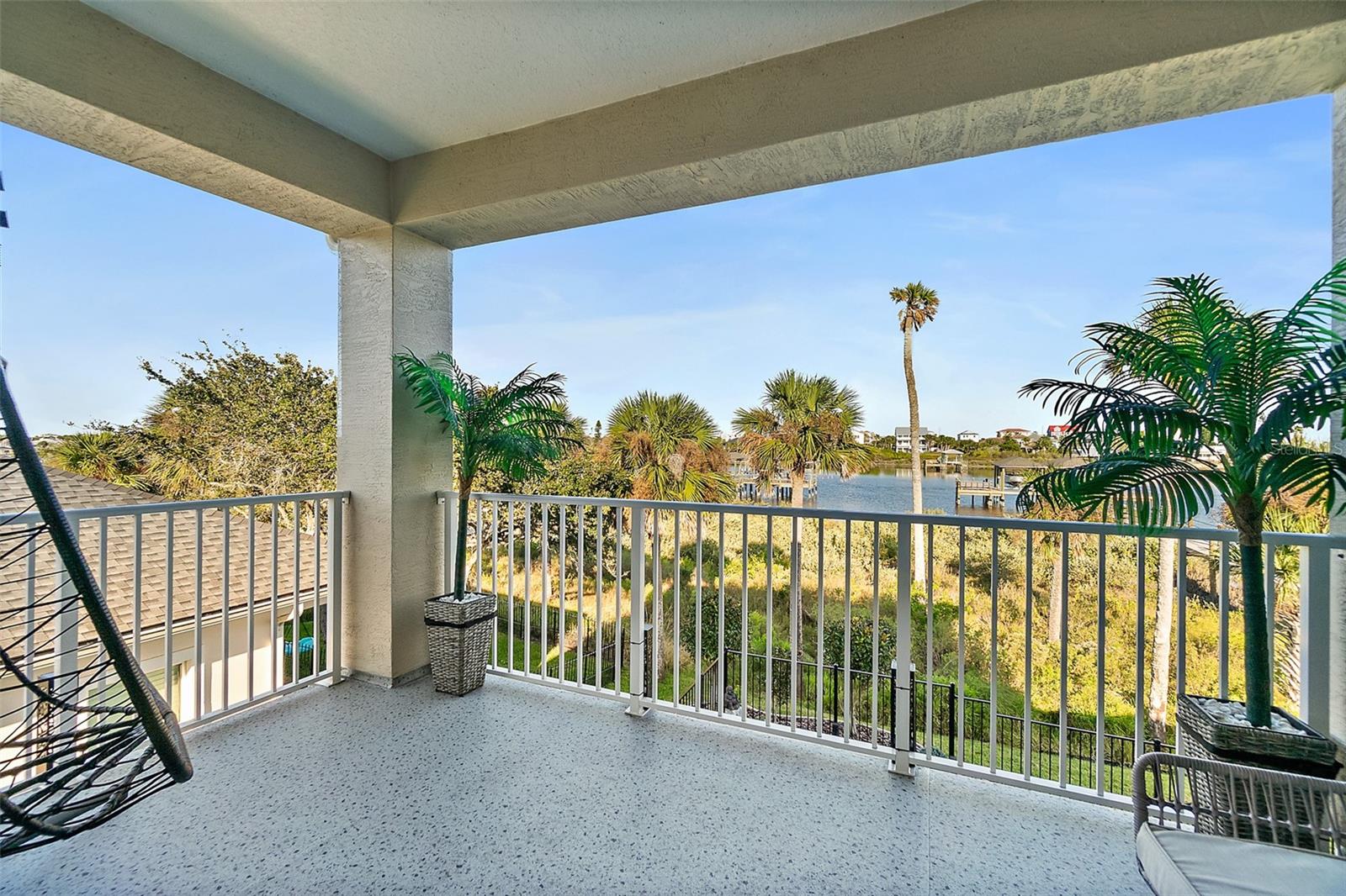 54 N RIVERWALK DR, PALM COAST, FL, 32137