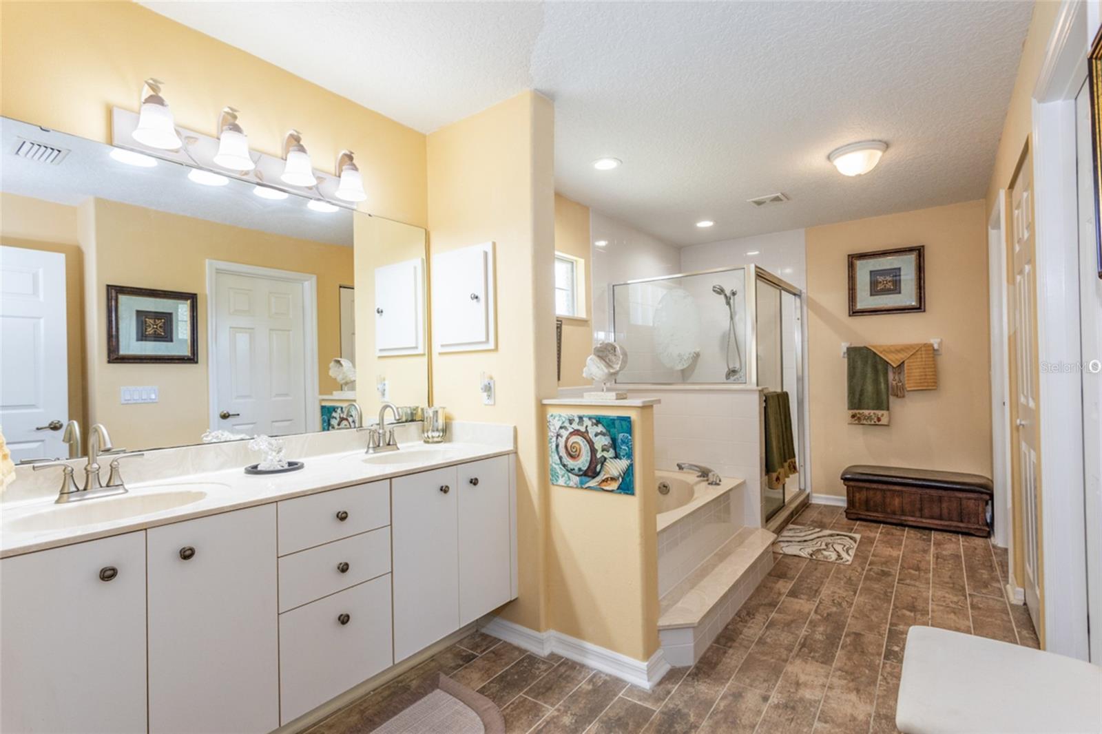 17 LAKESIDE PL E, PALM COAST, FL, 32137