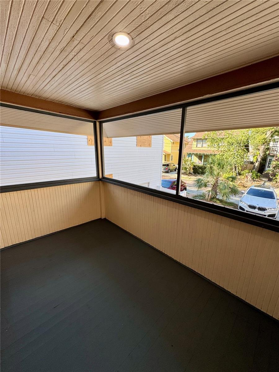 622 EARLE AVE N, ST PETERSBURG, FL, 33705