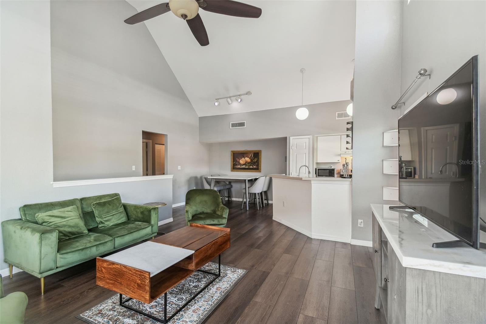 10462 WHITE LAKE CT, TAMPA, FL, 33626