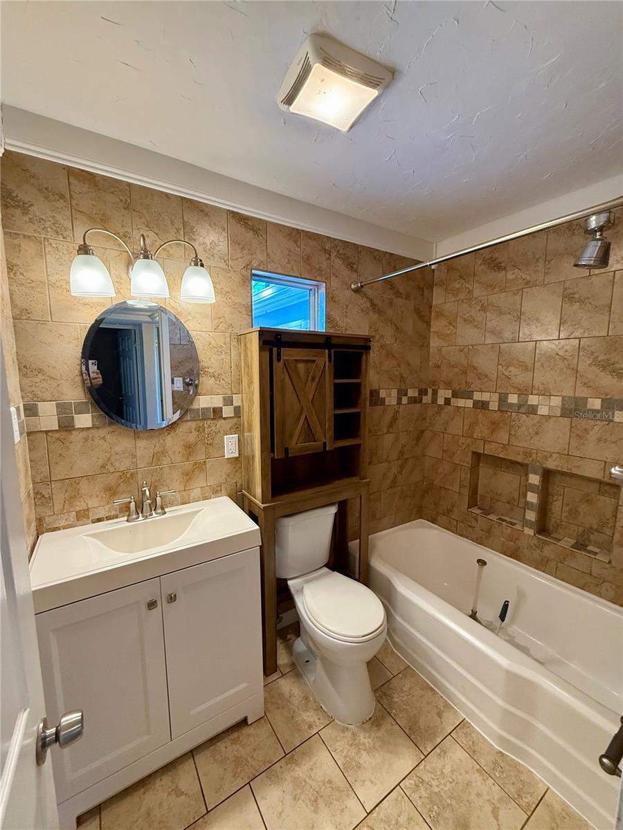 7601 32ND AVE N, ST PETERSBURG, FL, 33710