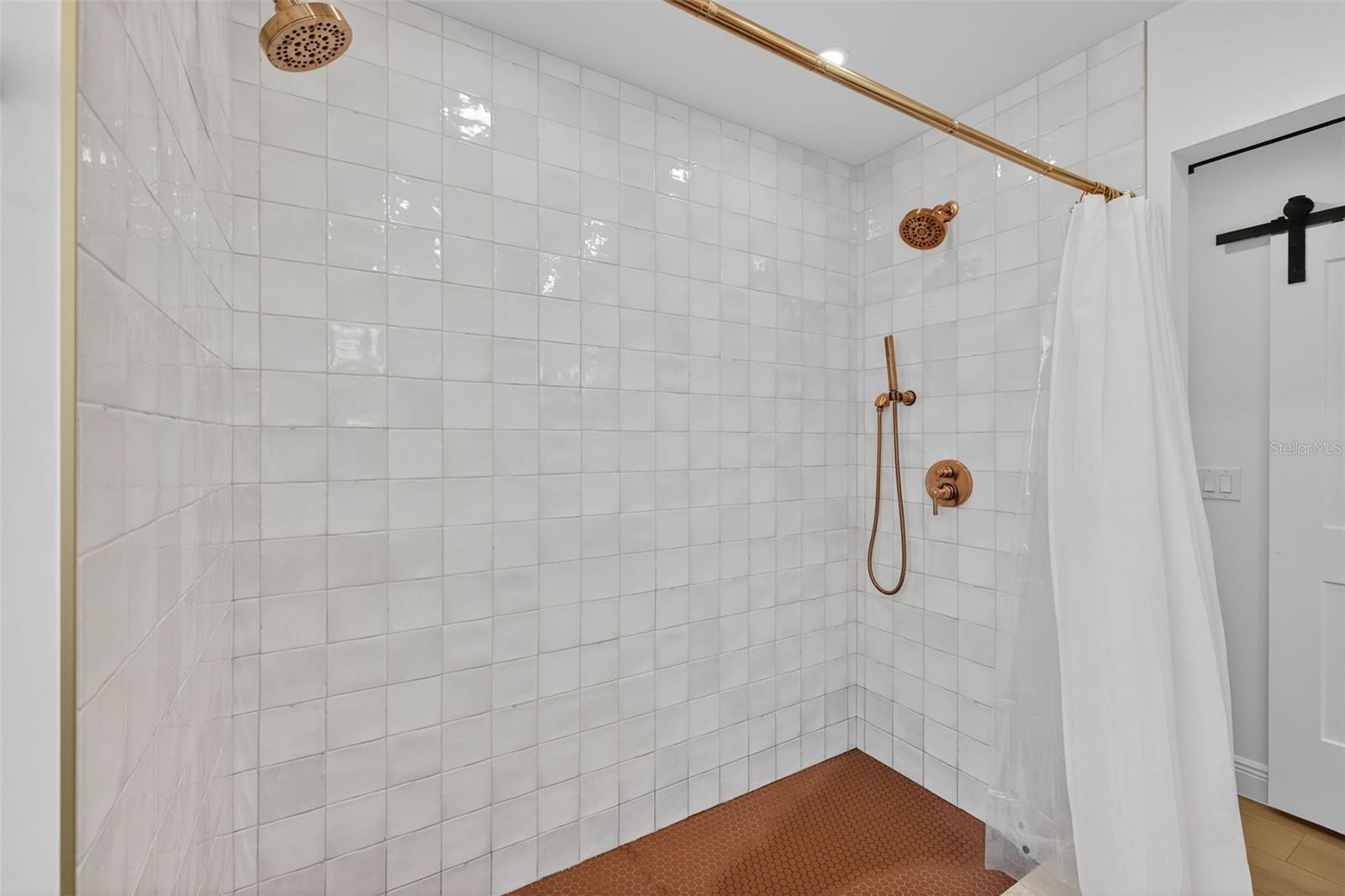 13933 CHERRY CREEK DR, TAMPA, FL, 33618