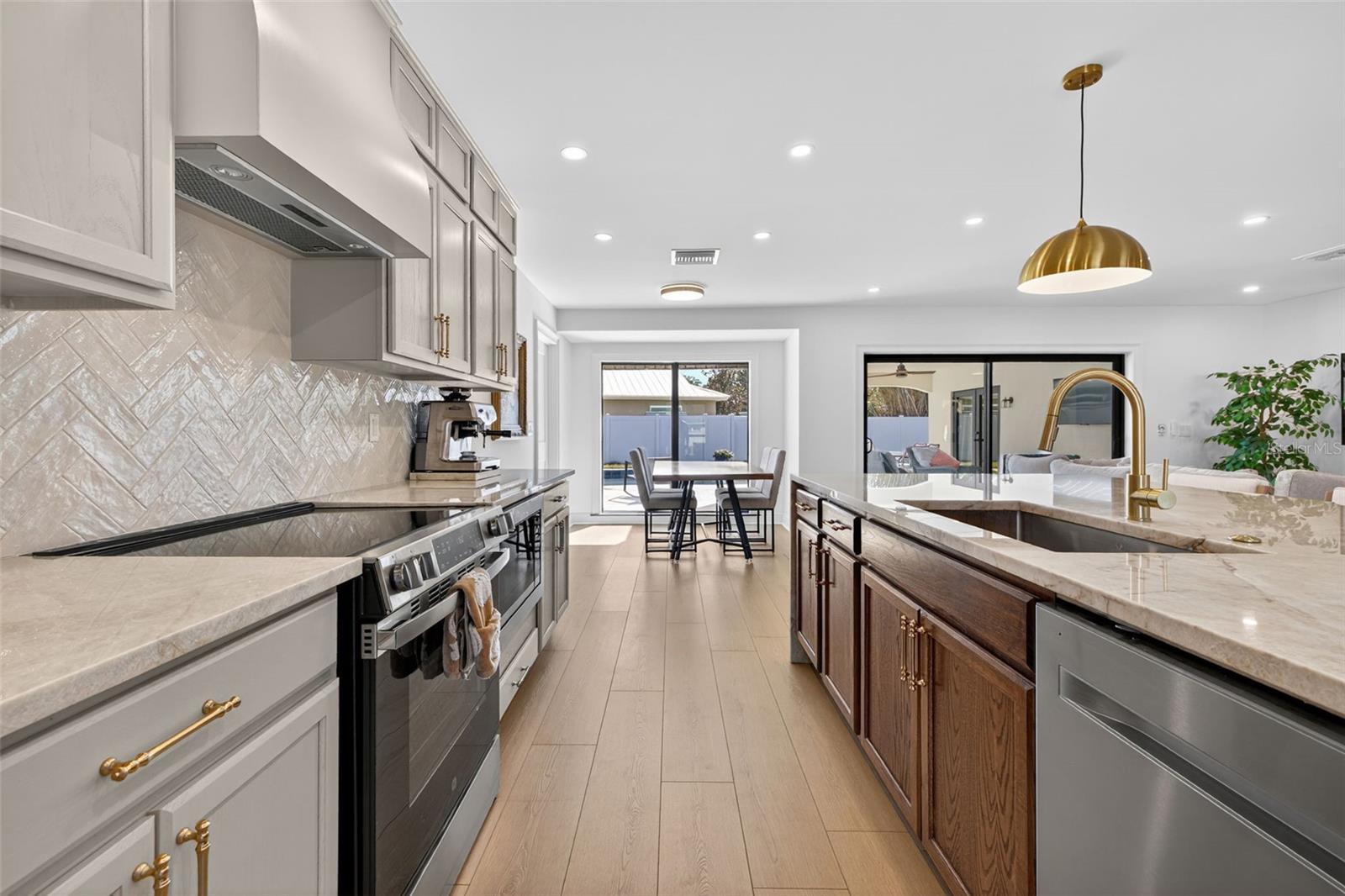 13933 CHERRY CREEK DR, TAMPA, FL, 33618