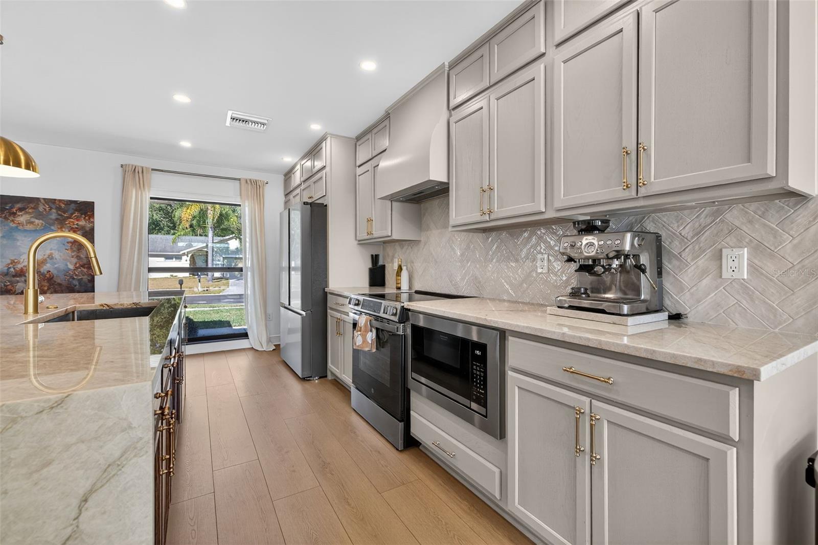 13933 CHERRY CREEK DR, TAMPA, FL, 33618