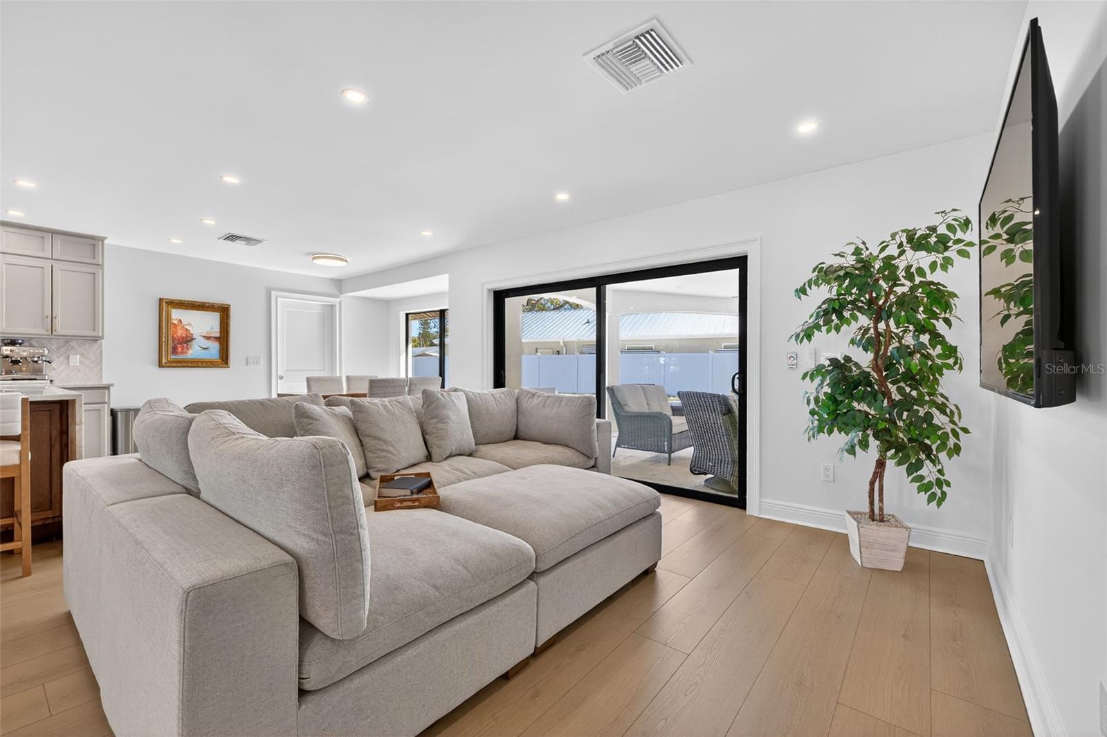 13933 CHERRY CREEK DR, TAMPA, FL, 33618