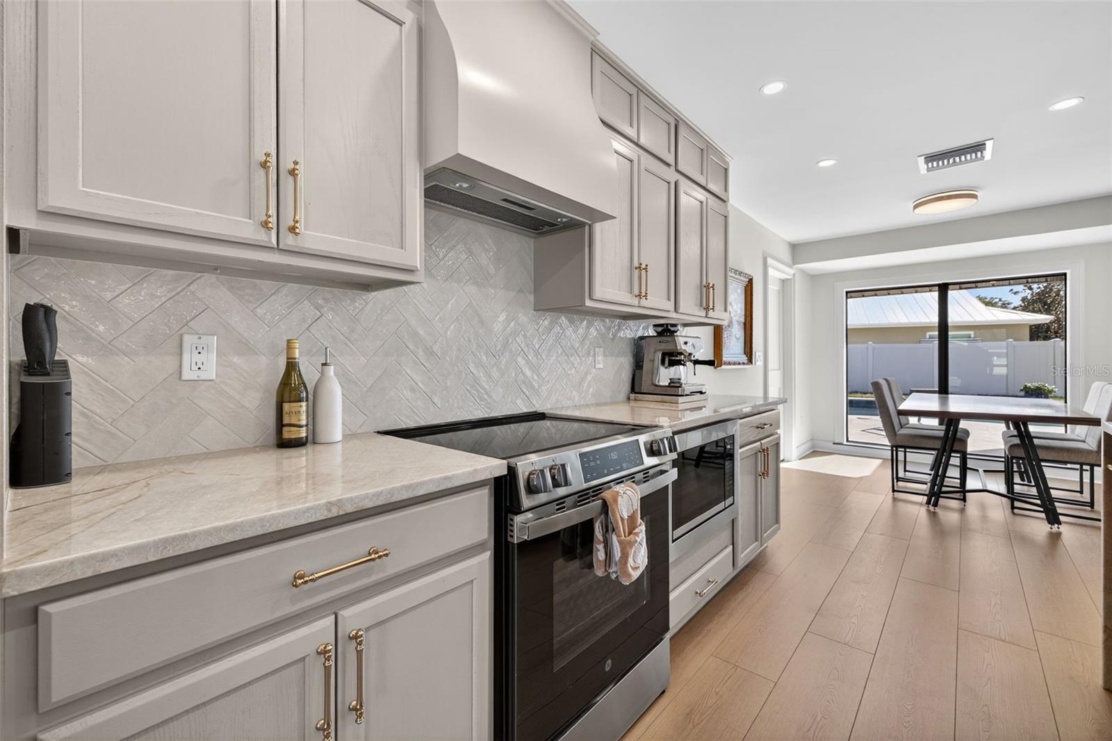 13933 CHERRY CREEK DR, TAMPA, FL, 33618