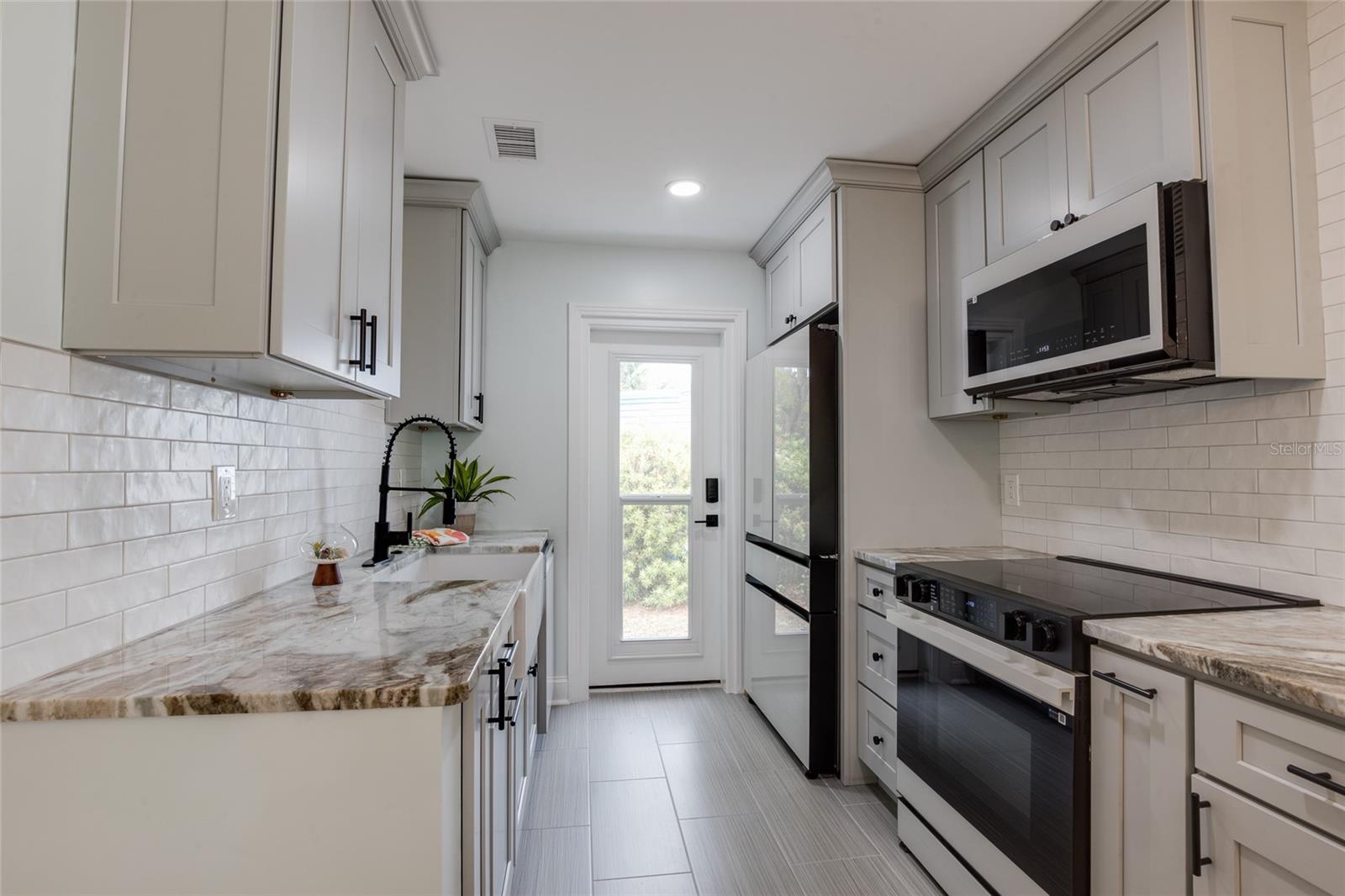 229 LIME CIR S, DUNEDIN, FL, 34698