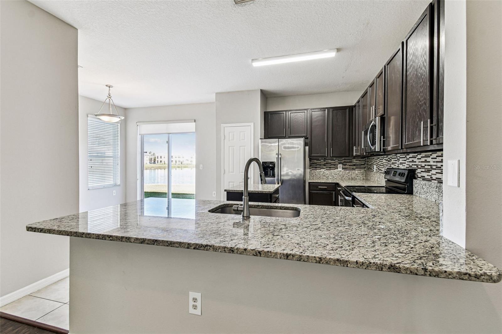 11651 DECLARATION DR, TAMPA, FL, 33635