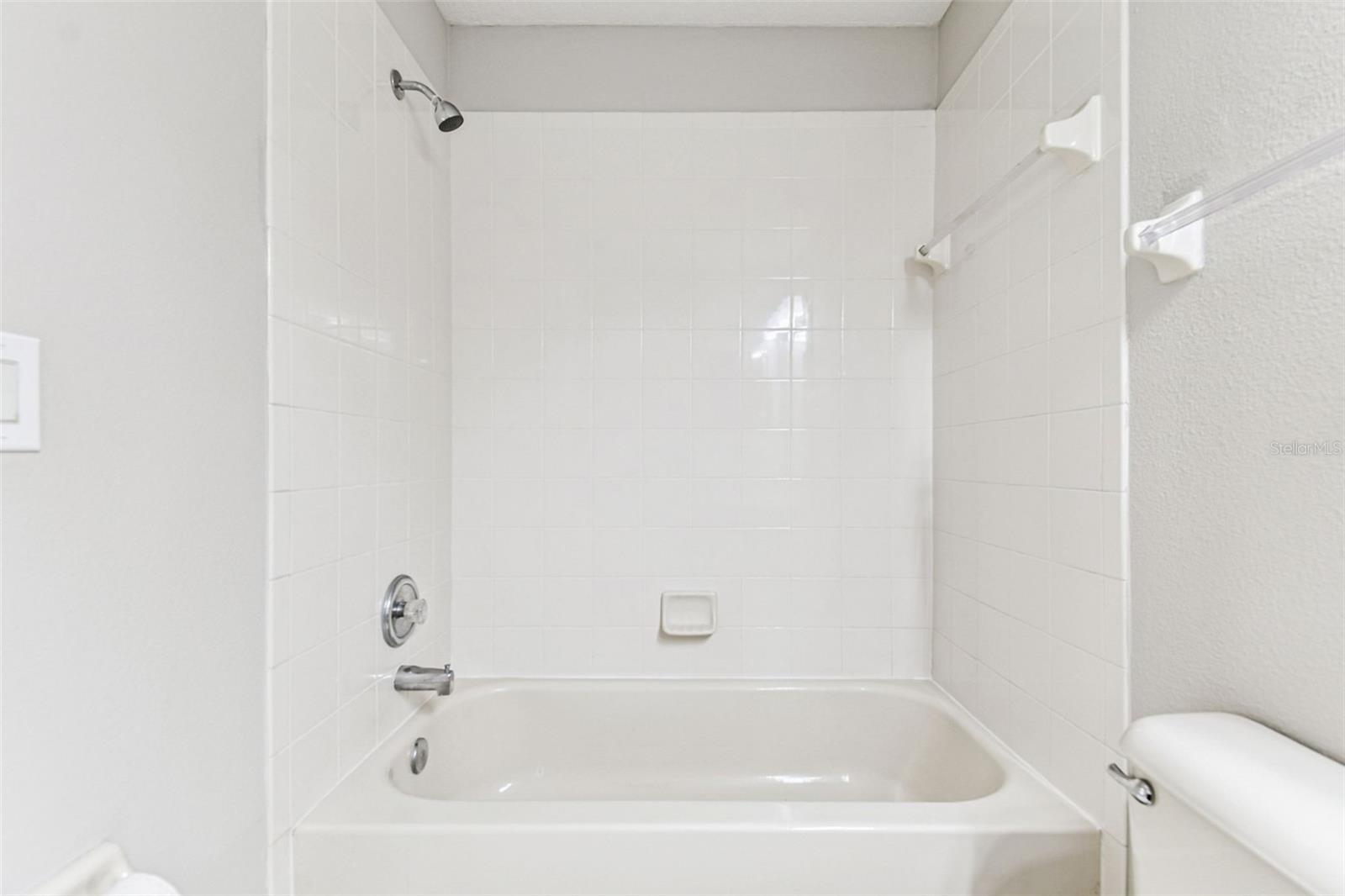 11651 DECLARATION DR, TAMPA, FL, 33635