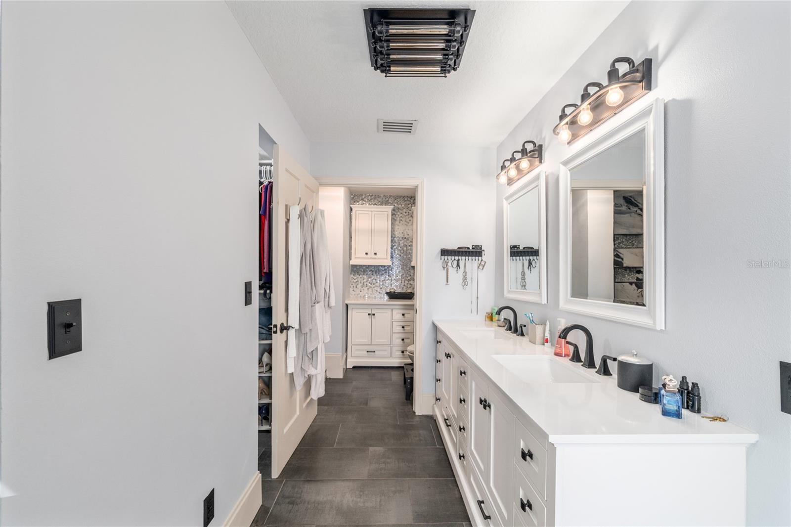 10310 GOPHER RD, HOWEY IN THE HILLS, FL, 34737