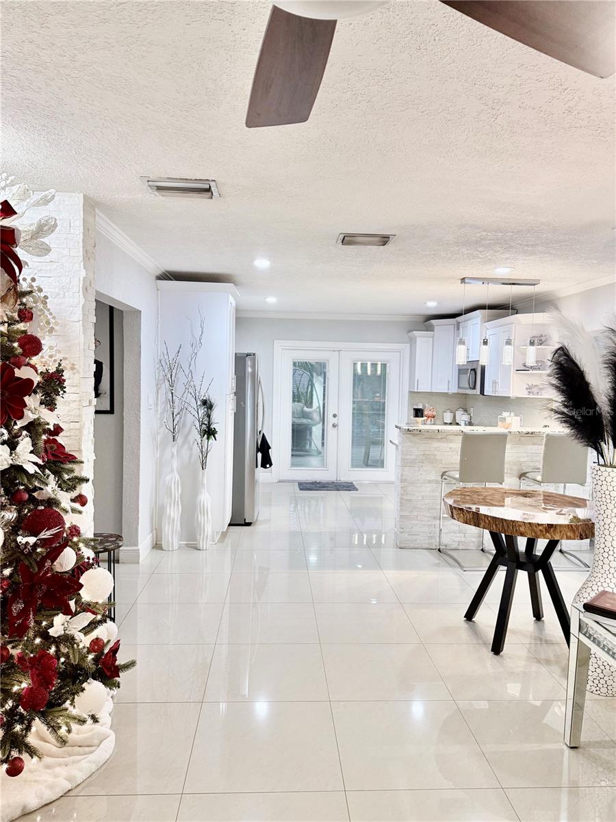 2719 W BRADDOCK ST, TAMPA, FL, 33607