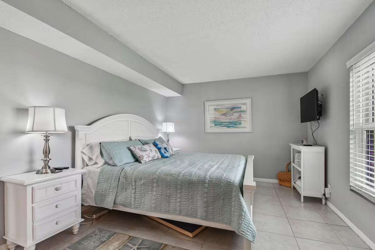 6177 SUN BLVD #109, ST PETERSBURG, FL, 33715