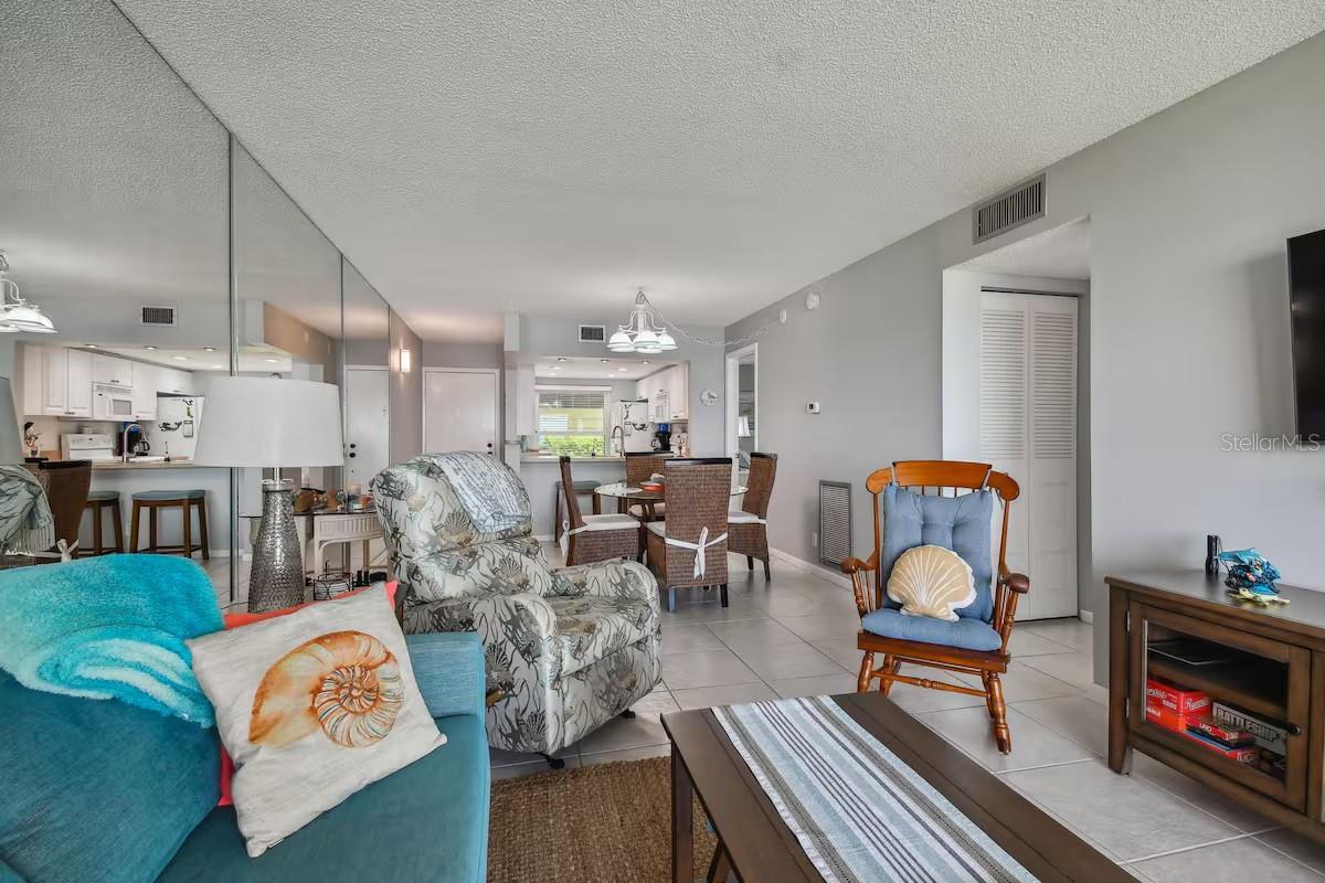 6177 SUN BLVD #109, ST PETERSBURG, FL, 33715