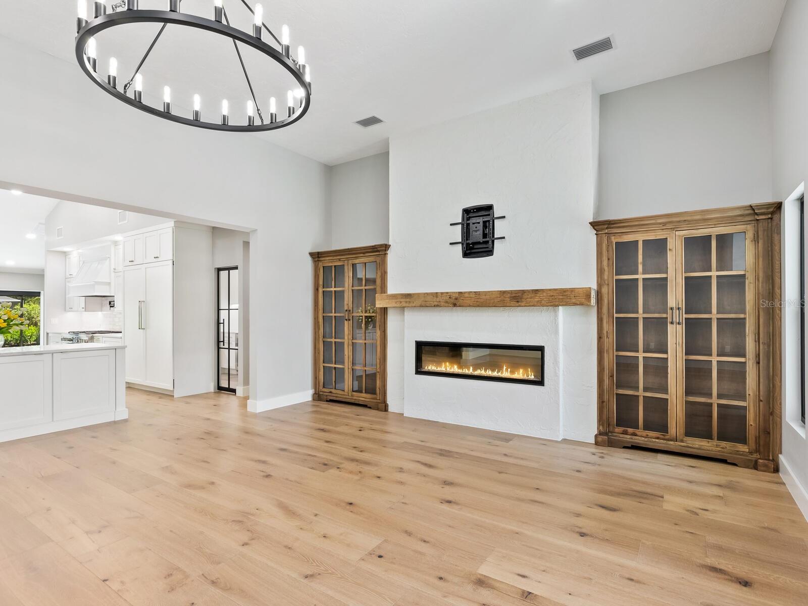 180 LOOKOUT POINT DR, OSPREY, FL, 34229