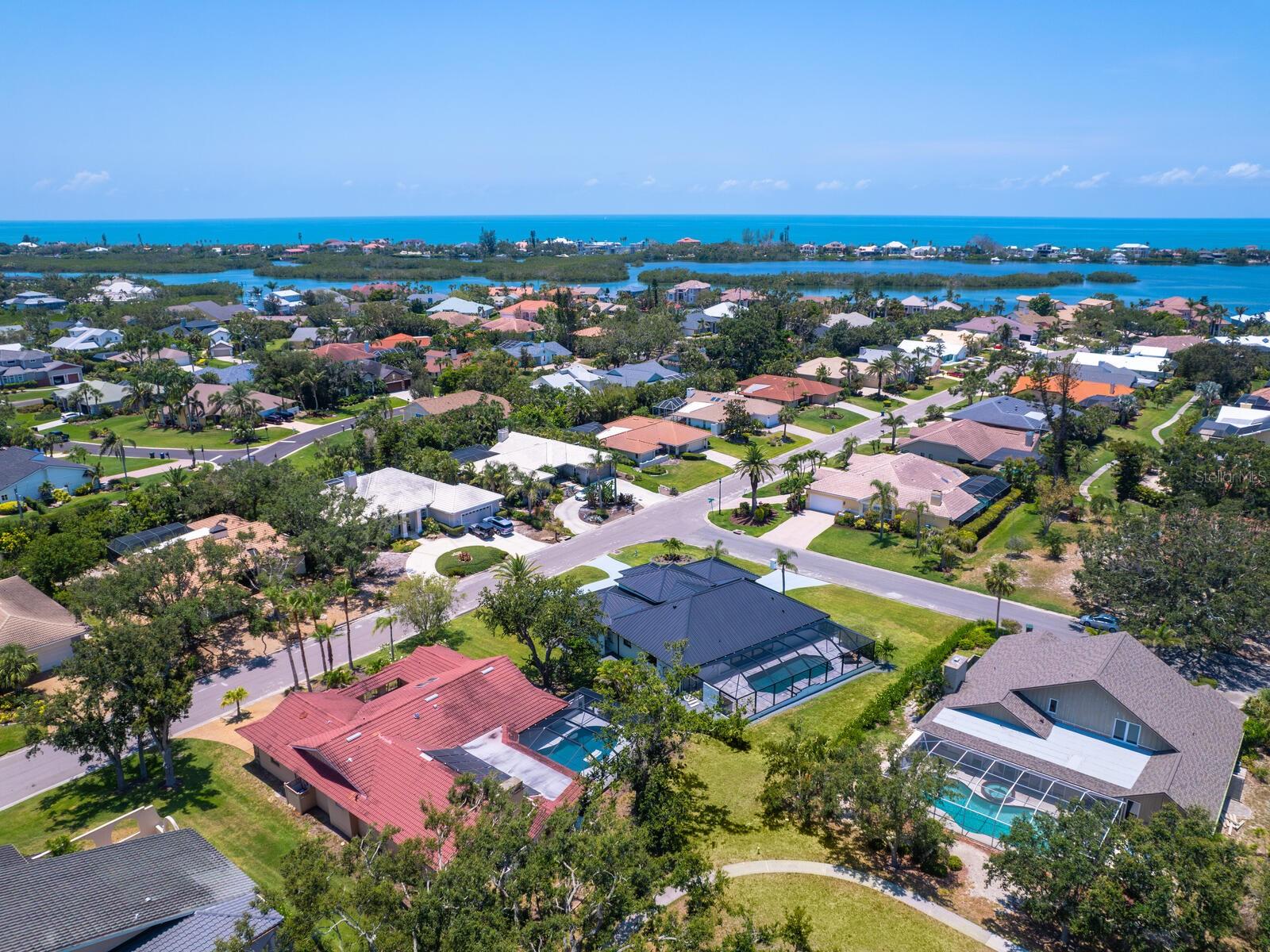 180 LOOKOUT POINT DR, OSPREY, FL, 34229