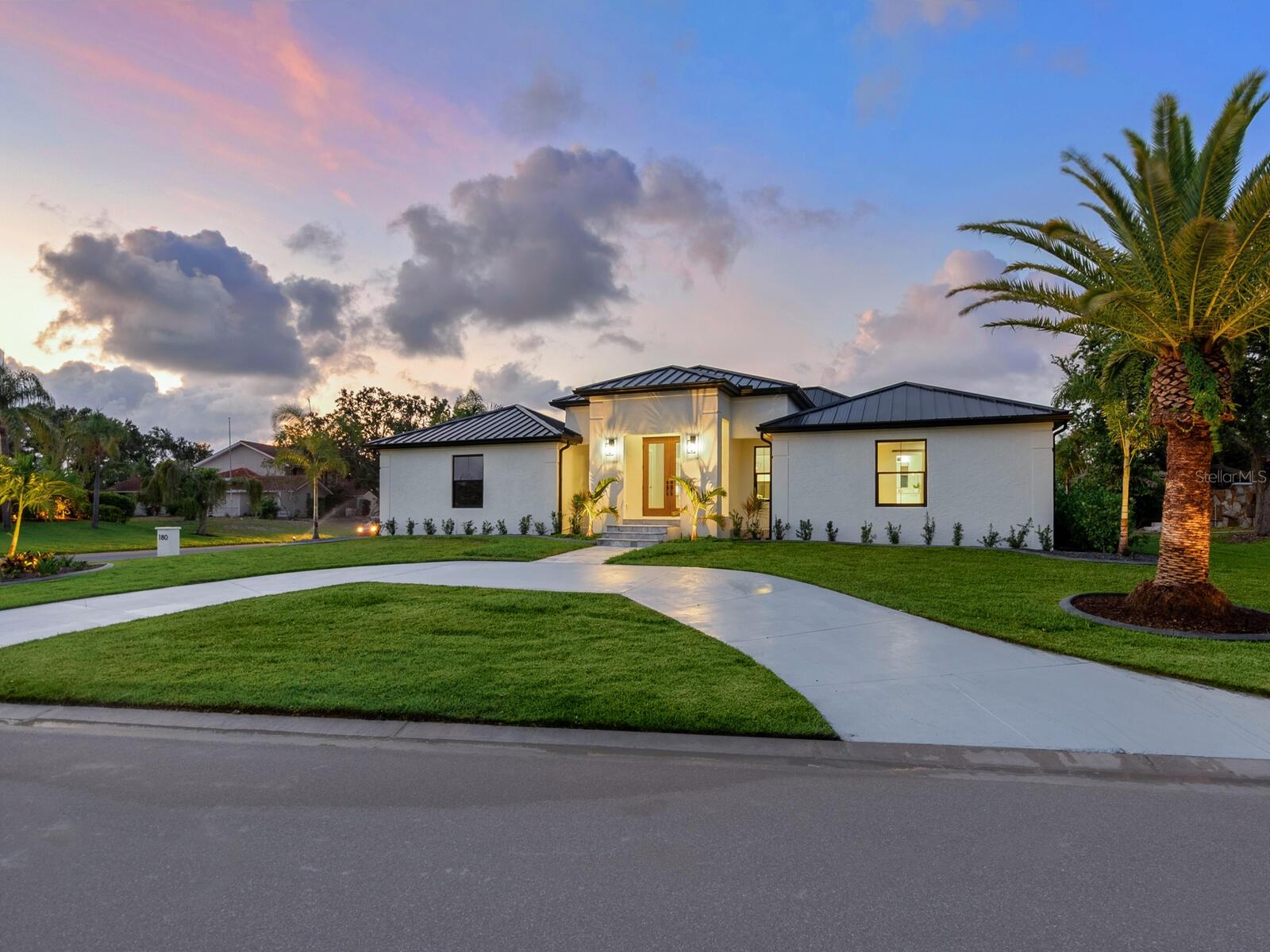 180 LOOKOUT POINT DR, OSPREY, FL, 34229