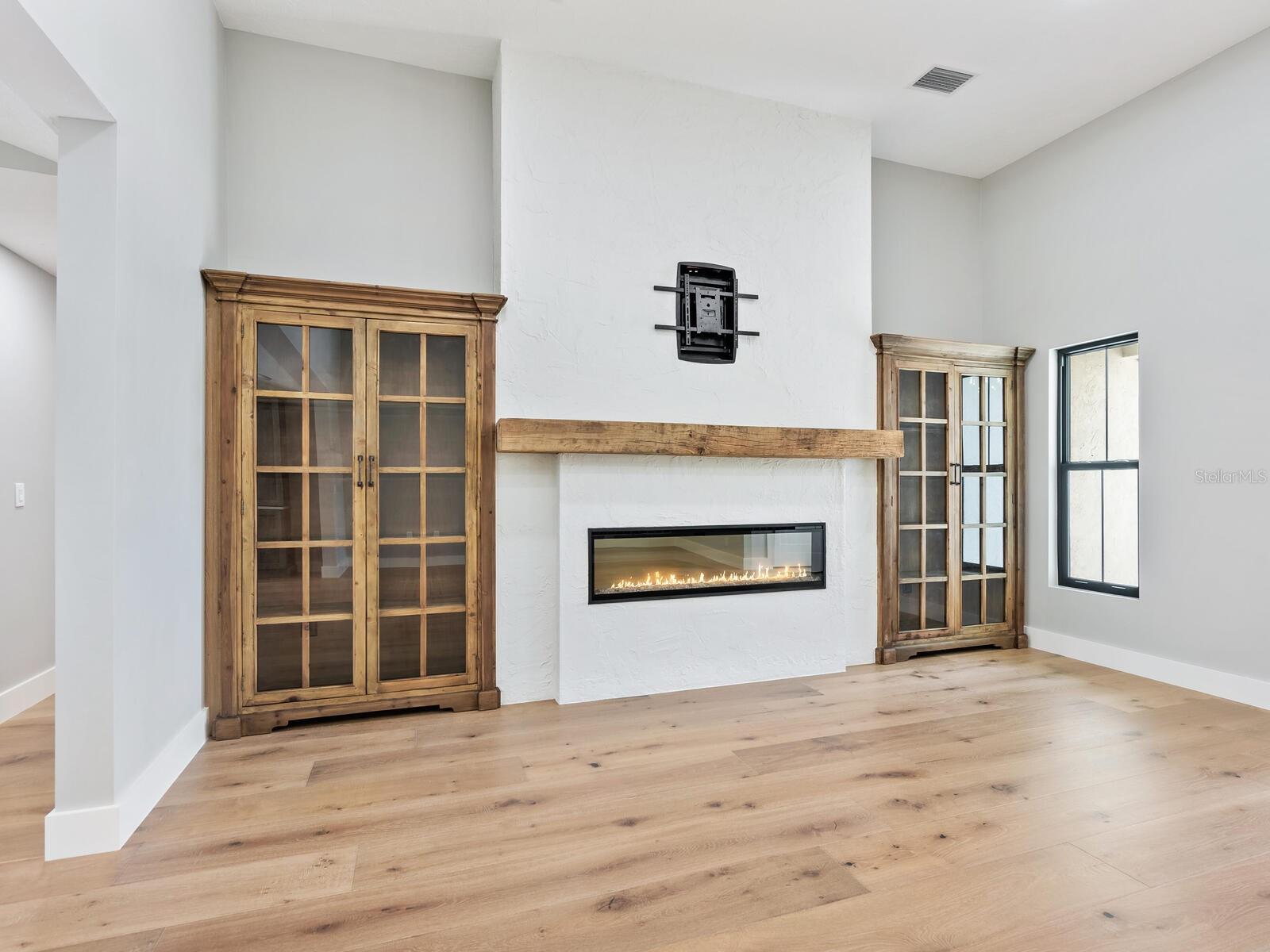 180 LOOKOUT POINT DR, OSPREY, FL, 34229