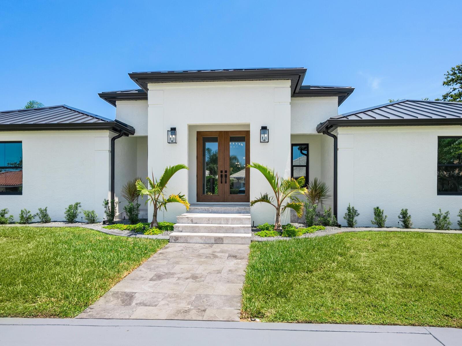 180 LOOKOUT POINT DR, OSPREY, FL, 34229