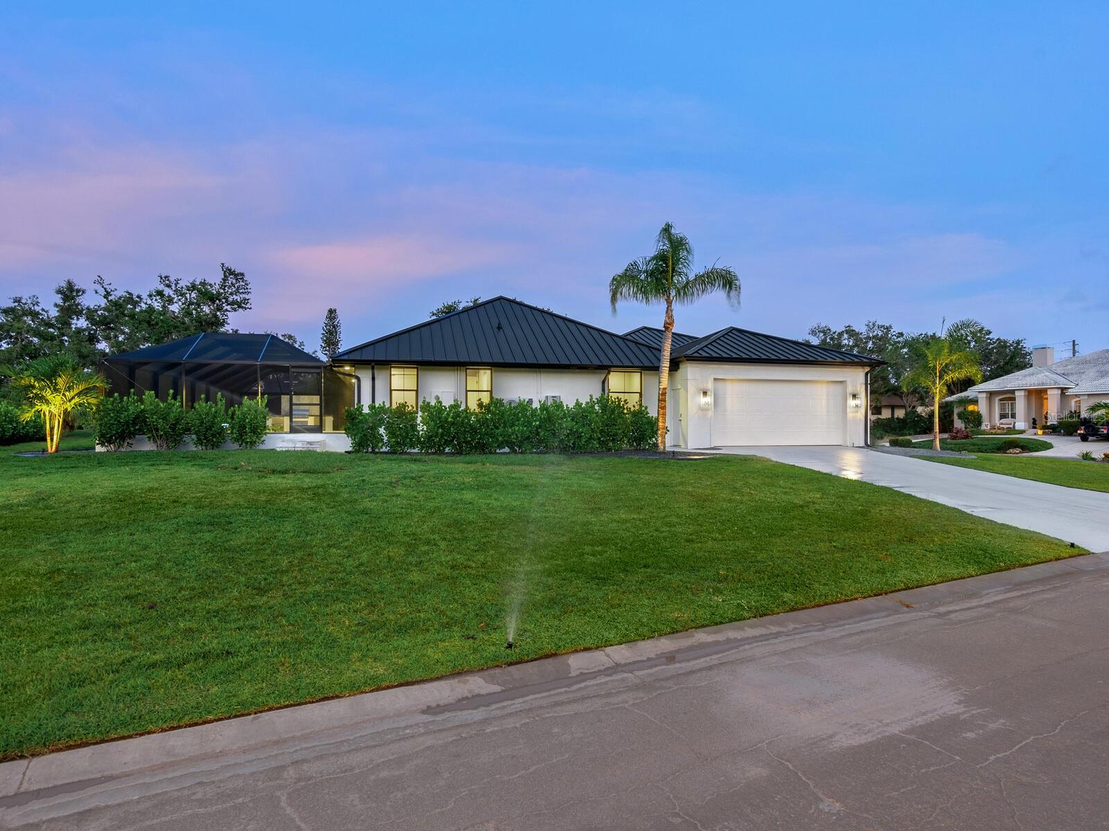 180 LOOKOUT POINT DR, OSPREY, FL, 34229