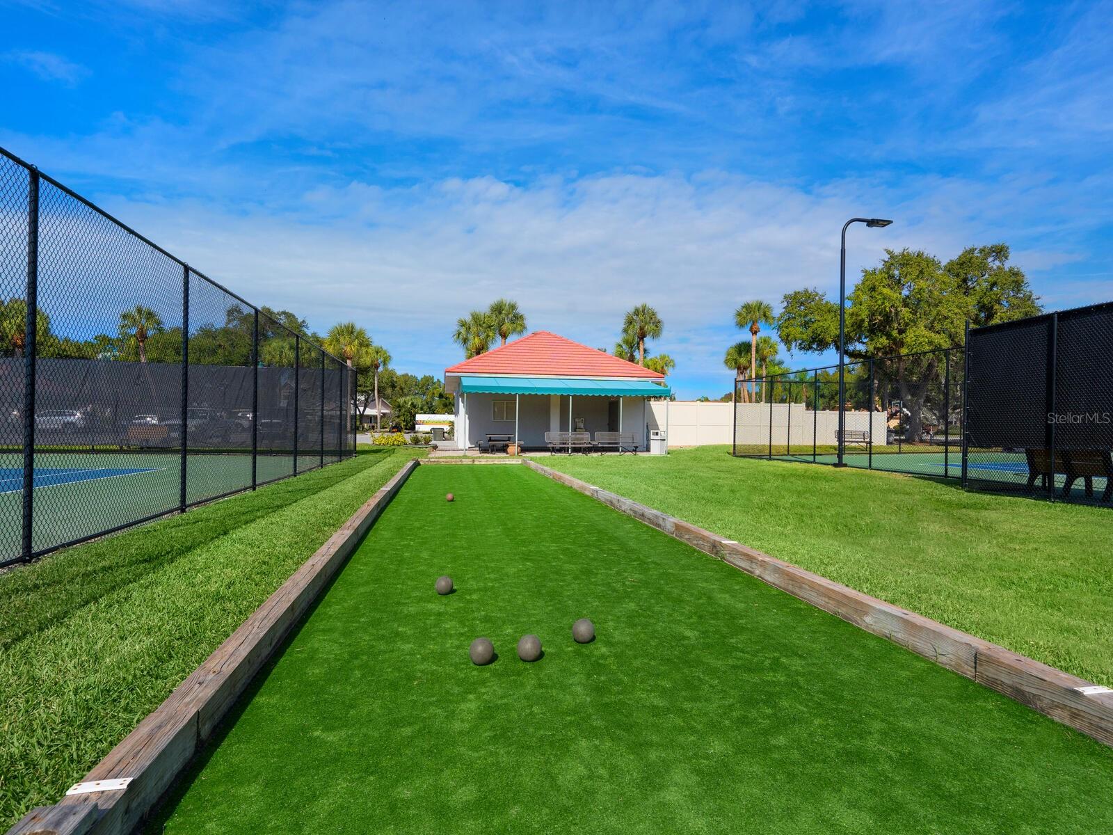 180 LOOKOUT POINT DR, OSPREY, FL, 34229