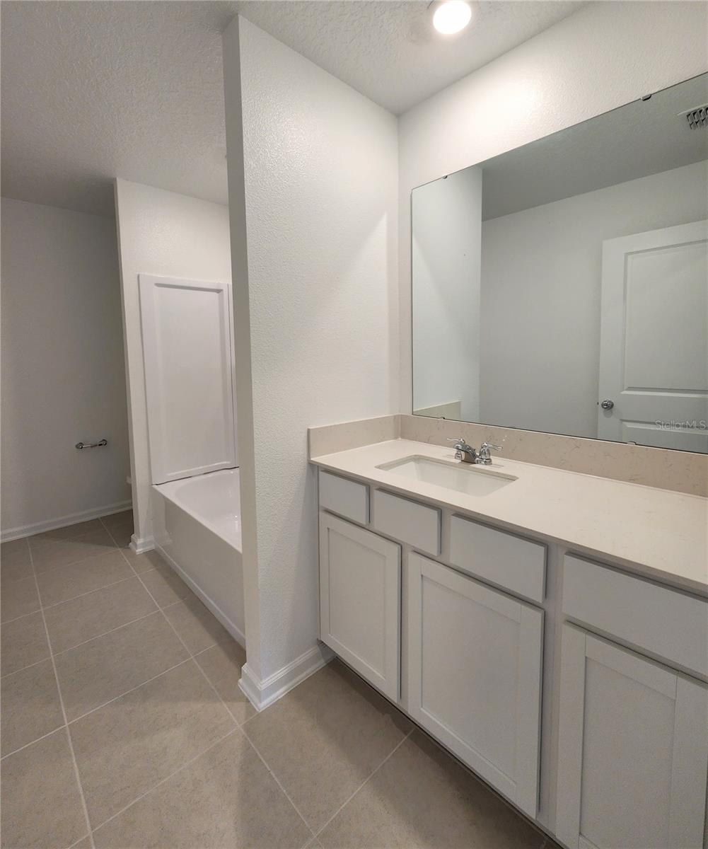 1227 BELLE ISLE LN, DAYTONA BEACH, FL, 32124