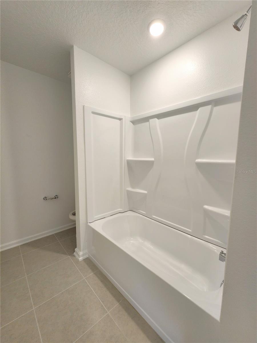 1227 BELLE ISLE LN, DAYTONA BEACH, FL, 32124