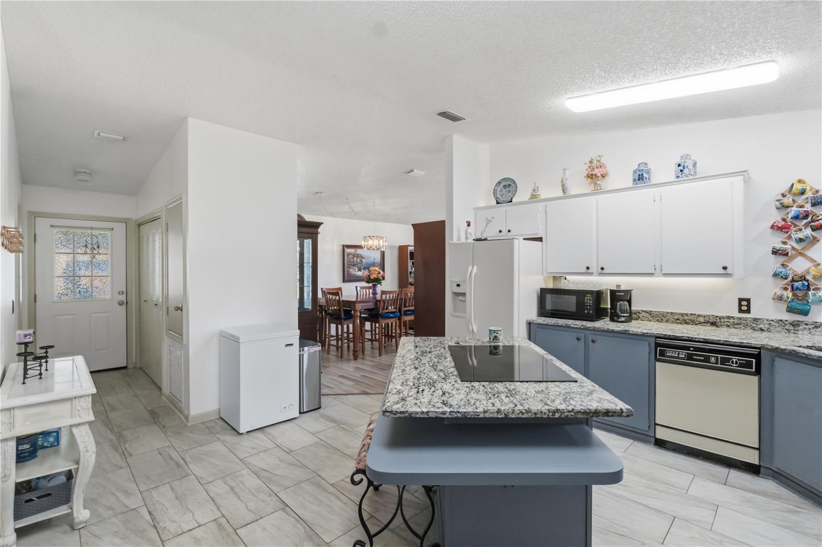 1202 DEL TORO DR, THE VILLAGES, FL, 32159