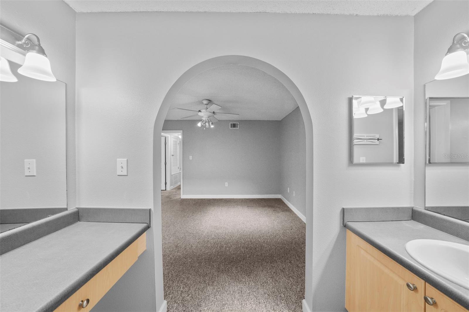 108 ALAMEDA CT #236, TAMPA, FL, 33609